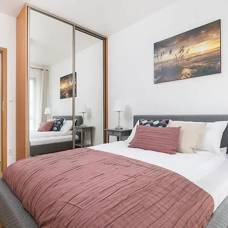 Burakowska 16 - Modern With Balcony Renters Varšava