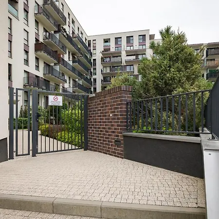 Burakowska 16 - Modern With Balcony Renters Apartment Warsaw